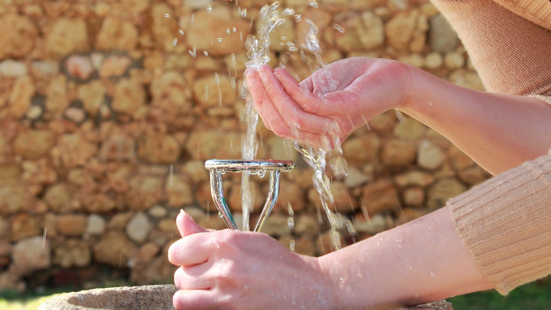 Suministro de agua potable en Hoteles y Resorts 